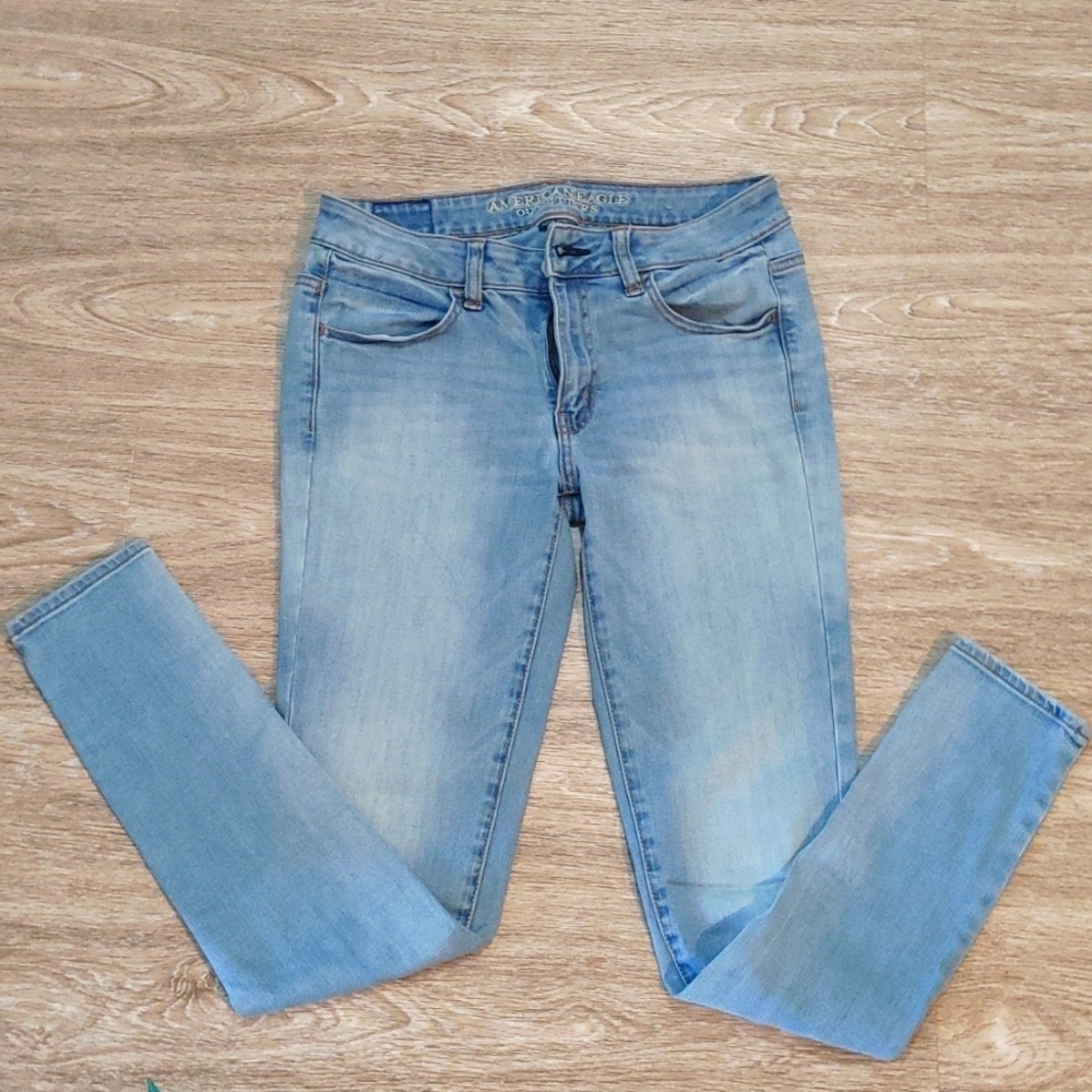 American Eagle Super Stretch Light Denim Jeans